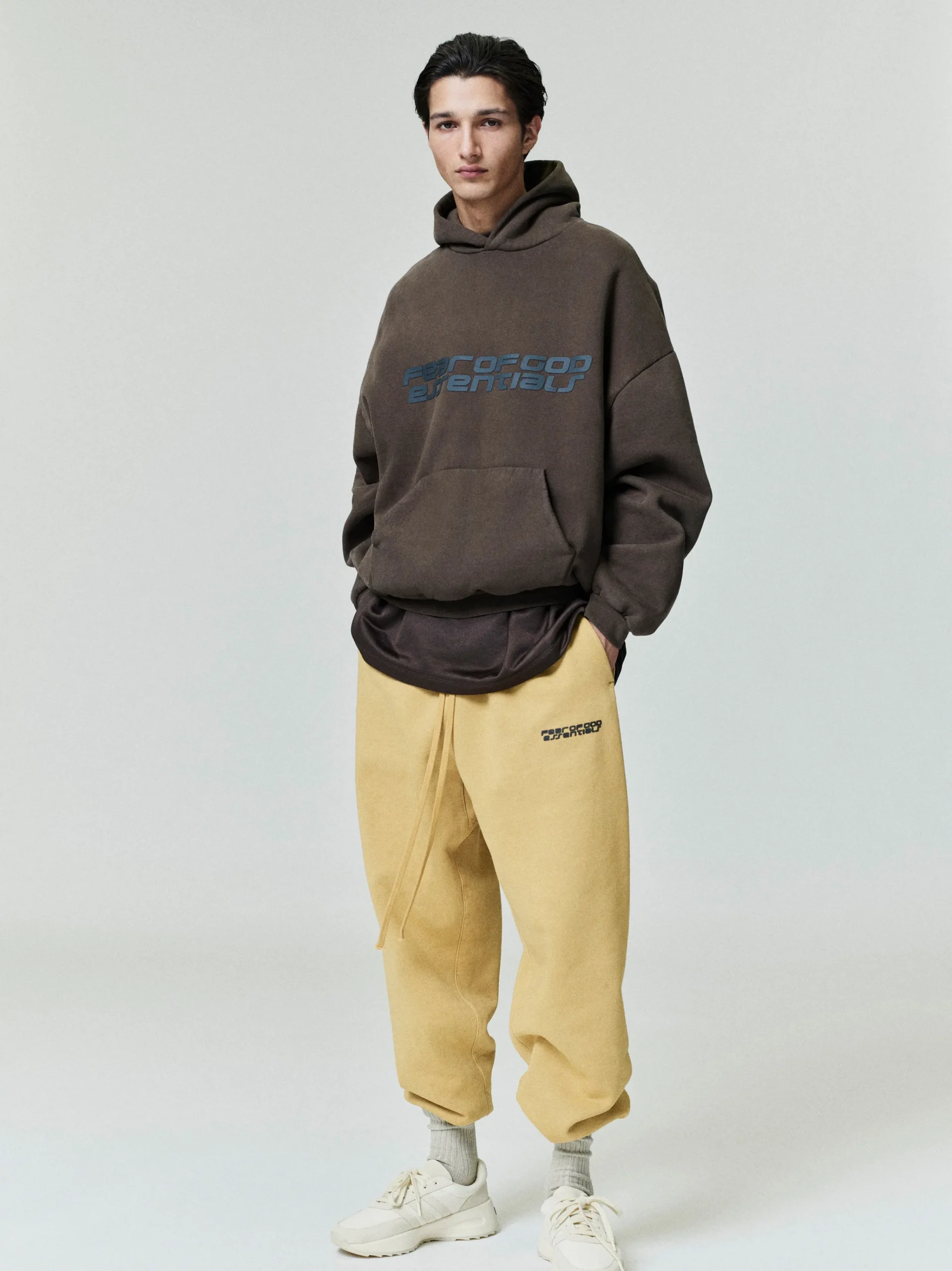 Heavy Fleece 90s Hoodie